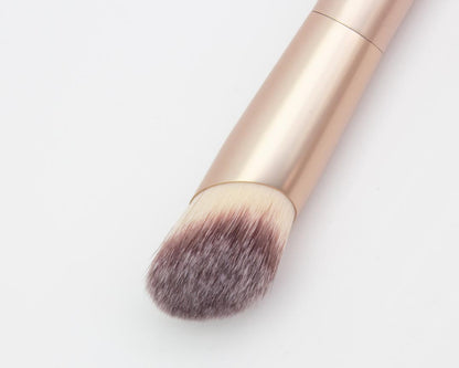 The Foundation Brush